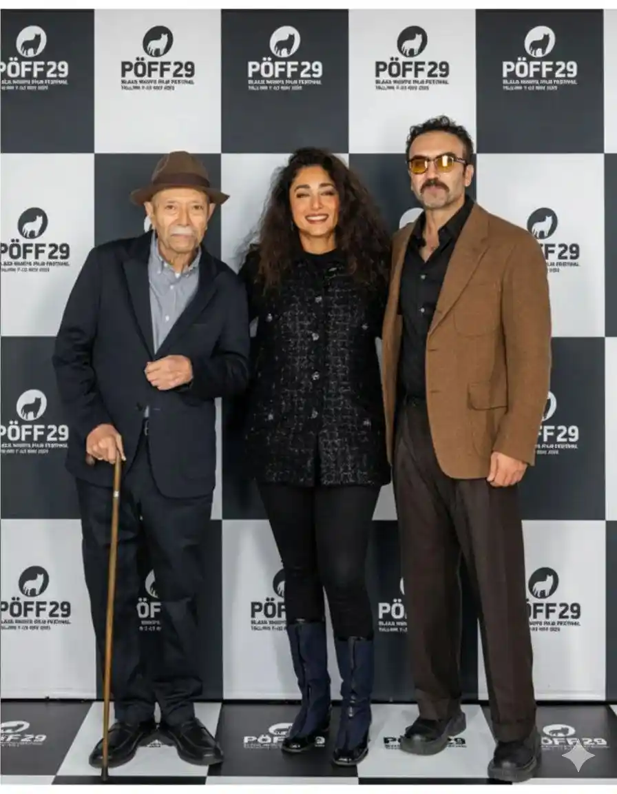 گلشیفته فراهانی و علی نصیریان روی فرش قرمز در فیلم  «آه، چه روزهای خوشی بود»