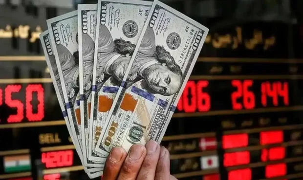 صعود قیمت دلار به نزدیکی ۱۰۰ هزار تومان ؛ مکانیسم ماشه محرک اصلی بازار ارز