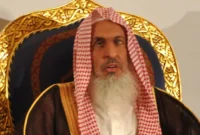 نماز میت بر پیکر مفتی اعظم عربستان سعودی توسط محمد بن سلمان نماز میت بر پیکر مفتی اعظم عربستان سعودی توسط محمد بن سلمان