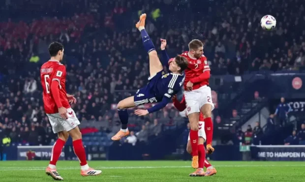 اسکات مکتامینی رکورد قیچی برگردان رونالدو را شکست اسکات مکتامینی رکورد قیچی برگردان رونالدو را شکست