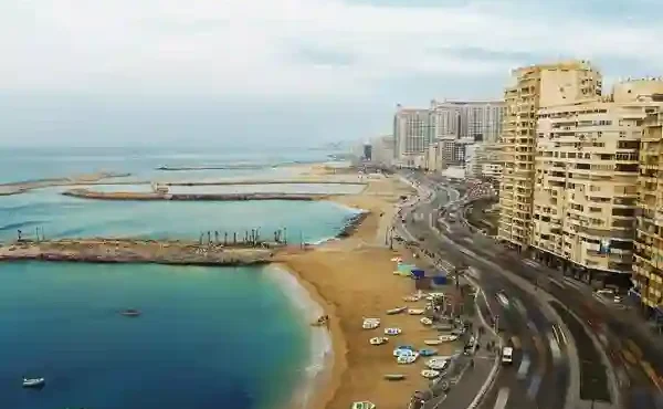   اعلام وضعیت فوق‌العاده در اسکندریه مصر با آغاز پدیده جوی «نوه‌ باقی‌الـمِکنَسَه»  