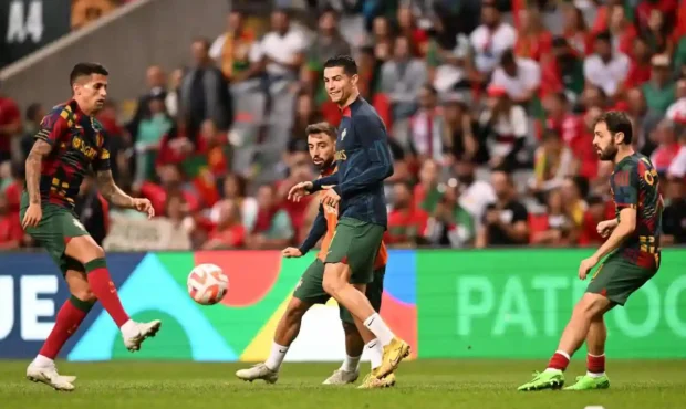 احتمال قطعی شدن بازی تدارکاتی ایران با تیم ملی فوتبال پرتغال در آستانه جام جهانی احتمال قطعی شدن بازی تدارکاتی ایران با تیم ملی فوتبال پرتغال در آستانه جام جهانی