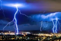 میله صاعقه‌گیر؛ تصمیمی کوچک که از خسارت‌های بزرگ جلوگیری می‌کند 