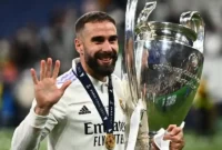   تمدید قرارداد کارواخال با فوتبال رئال مادرید؛ کاپیتان در مسیر خروج؟