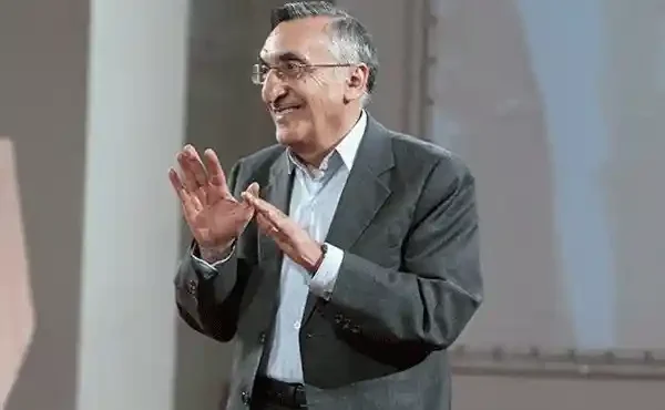 درگذشت چهره برجسته فرهنگی ؛ کامران فانی ادیب، مترجم و کتابشناس درگذشت درگذشت چهره برجسته فرهنگی ؛ کامران فانی ادیب، مترجم و کتابشناس درگذشت