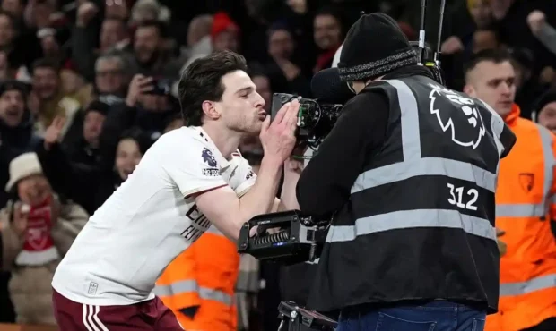 خلاصه بازی بورنموث مقابل آرسنال فصل ۲۶-۲۰۲۵ شنبه ۱۳ دی ۱۴۰۴ خلاصه بازی بورنموث مقابل آرسنال فصل ۲۶-۲۰۲۵ شنبه ۱۳ دی ۱۴۰۴