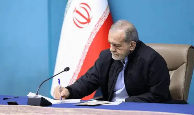 ماموریت رئیسجمهور به وزیر کشور برای واکاوی حوادث و اوضاع بیمارستان ایلام و ناآرامیهای اخیر ماموریت رئیسجمهور به وزیر کشور برای واکاوی حوادث و اوضاع بیمارستان ایلام و ناآرامیهای اخیر