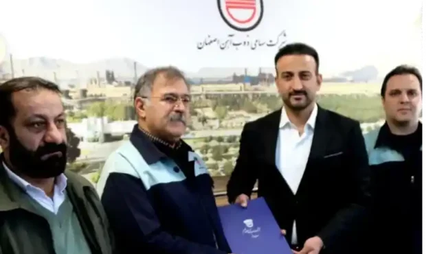 جواد محمدی بر صندلی مدیرعاملی ذوبآهن تکیه زد جواد محمدی بر صندلی مدیرعاملی ذوبآهن تکیه زد