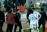 درگیری لفظی شدید در بازی ملوان و تراکتور؛ اخراج همزمان مازیار زارع و خداداد عزیزی