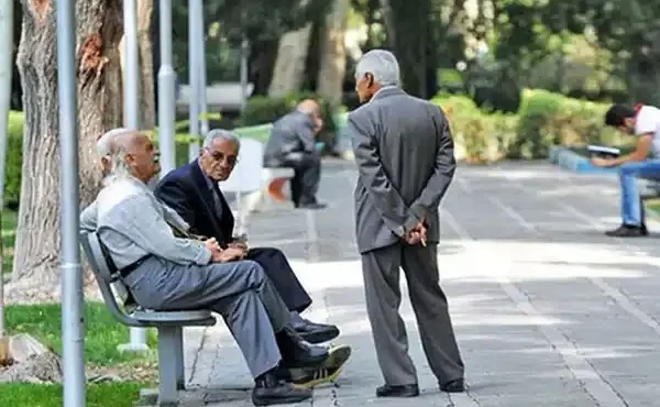 عیدی کارمندان دولت امسال ۱۰ میلیون تومان پرداخت می‌شود