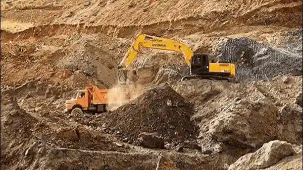 عوارض به صادرات برای واحدهای معدنی و پتروشیمی در سال ۱۴۰۵ ابلاغ شد عوارض به صادرات برای واحدهای معدنی و پتروشیمی در سال ۱۴۰۵ ابلاغ شد