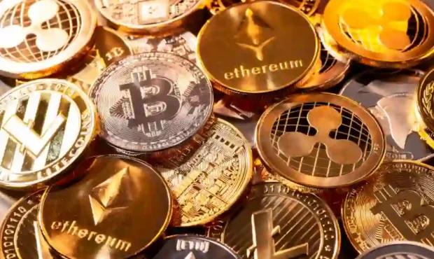 قیمت ارزهای دیجیتال امروز؛ بیت‌کوین، اتریوم، سولانا و سایر رمزارزها
