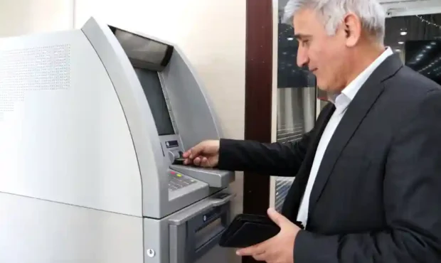 افتتاح حساب پشتیبان برای واریز مستمری بازنشستگان صنعت نفت