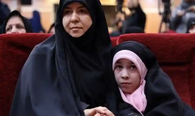 فرانسه نیلوفر شادمهری رایزن فرهنگی ایران را اخراج کرد