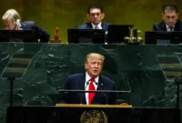 وزیر خزانه‌داری آمریکا : صادرات نفت ایران ظرف دو هفته چیزی برای معامله باقی نمی‌ماند