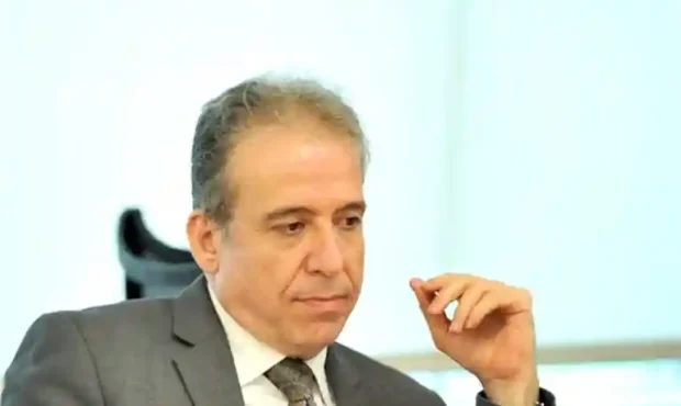 حریری رئیس اتاق بازرگانی ایران و چین : ترامپ دیوانه تا دیشب برای حمله به ایران رجزخوانی میکرد حریری رئیس اتاق بازرگانی ایران و چین : ترامپ دیوانه تا دیشب برای حمله به ایران رجزخوانی میکرد